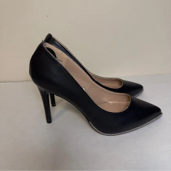 BCBGeneration Harlia Black Pointed Toe Pumps Silver Chain Trim Stiletto Heels - Picture 3 of 6